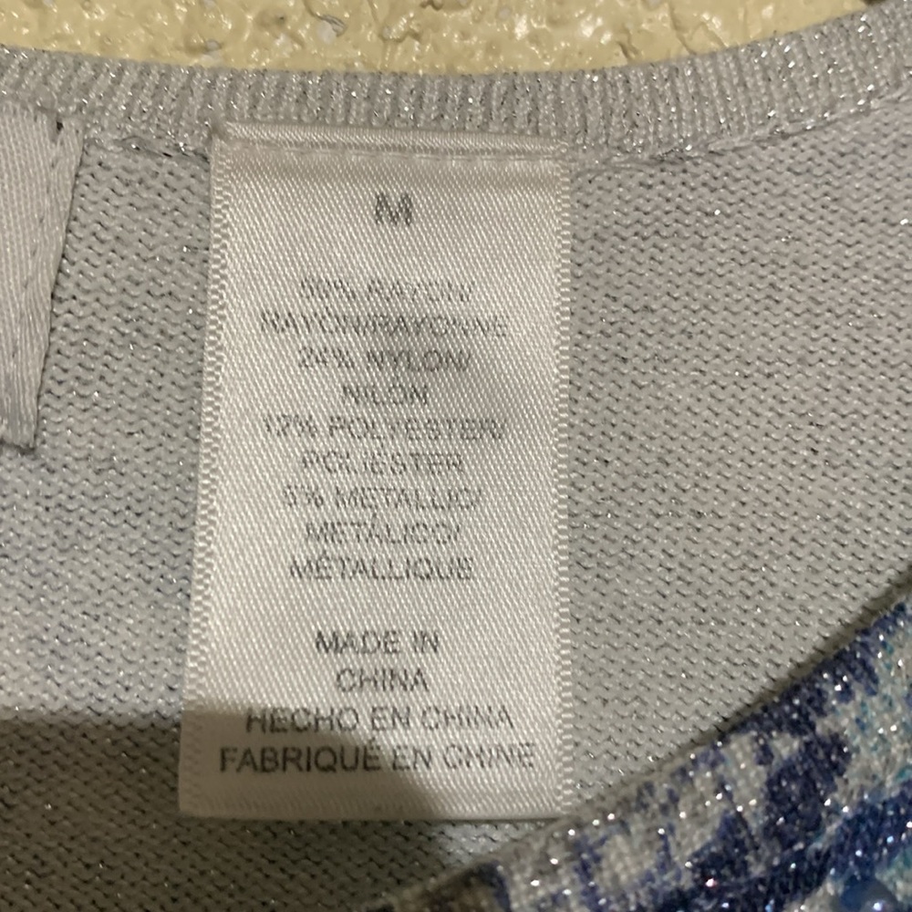 Alfred Dunner Top Blouse M Stretchy Beaded Metallic Pull Over Blue Gray Rayon - Picture 10 of 16